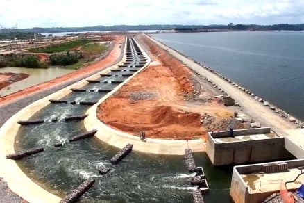 Sistema de escada de peixes, que permitir migrao durante piracema, segundo empresa