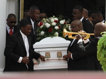 Kile Glover teve morte cerebral ap�s acidente com um jet ski