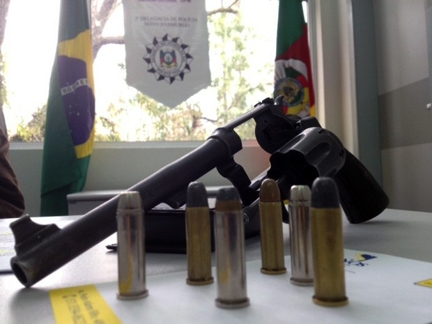 Arma que era utilizada pelo adolescente