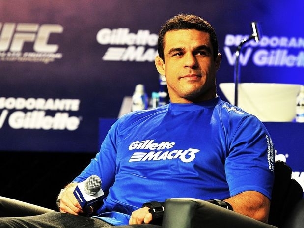 Belfort ter que esperar mais tempo para voltar a brigar pelo cinturo