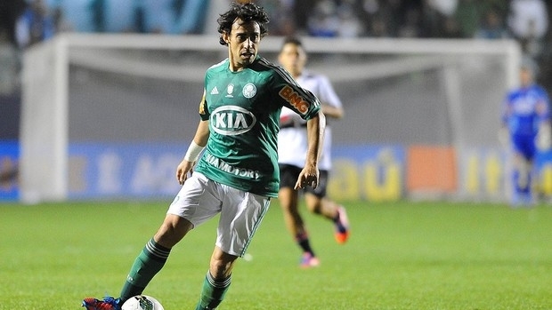 O futuro do meia chileno no Palmeiras  incerto