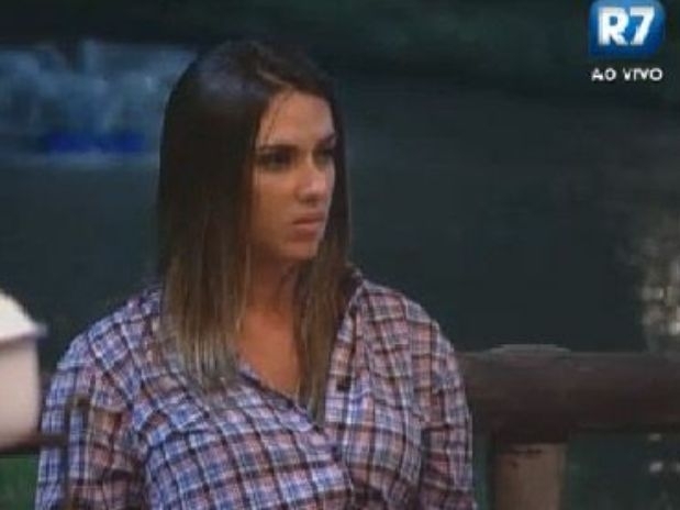 Nicole falou sobre seu relacionamento com jogador de futebol