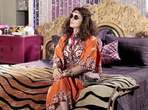 Socorro arma plano para destruir as Empreguetes