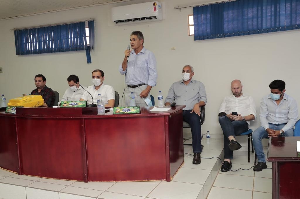 Estado esteve presente nos munic�pios de Santo Afonso, Nova Maril�ndia e Nortel�ndia para oficializar o in�cio dos trabalhos de regulariza��o urbana regi�o - Foto por: Edson Rodrigues|MT Par