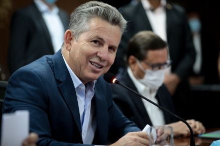 O governador Mauro Mendes, que respondeu criana de 12 anos nas redes sociais