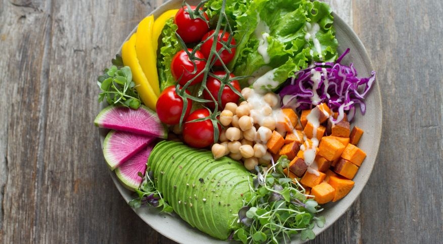 Especialistas recomendam dieta balanceada, com a ingesto regular de frutas e vegetais
