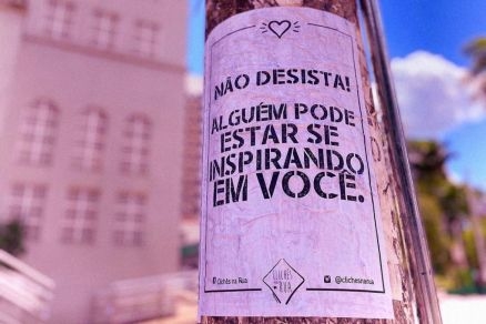 Clich pregado em frente  Igreja Matriz em Cuiab
