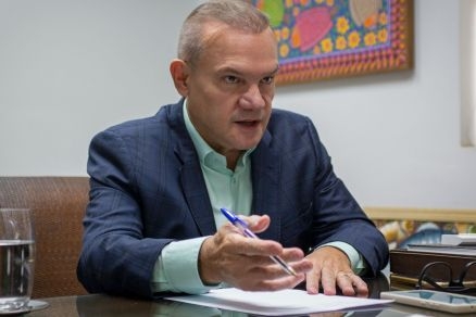 O senador Wellington Fagundes, que vai  reeleio