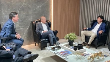 O chefe da Casa Civil Rogrio Gallo, o vice-governador Otaviano Pivetta e o ex-ministro Henrique Mandetta