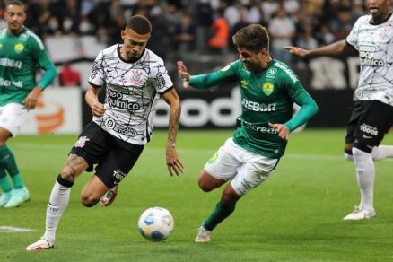 Cuiab encara o Corinthians na Arena Pantanal