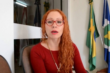 A promotora de Justia Solange Linhares Barbosa, que se tornou r