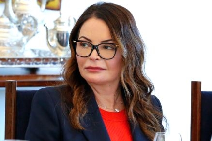 A primeira-dama Virginia Mendes, que passou por uma cirurgia nesta semana