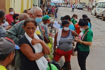 A fila do ossinho, em Cuiab, ficou nacionalmente conhecida