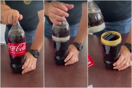 Policial penal mostra o mecanismo para se esconder os aparelhos