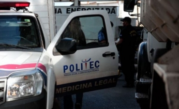 Agentes da Percia Oficial do Estado (Politec) realizaram uma percia no local onde o corpo foi encontrado