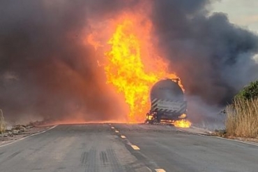 Combusto do etanol causou a exploso dos veculos