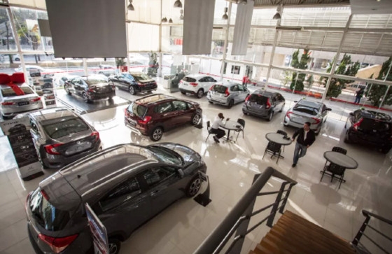 As vendas em julho ficaram 2,53% inferiores do que as de junho, momento em que os emplacamentos registram 8.921 unidades