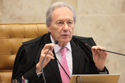 O ministro Ricardo Lewandowski, que ser fundamental na escolha do seu sucessor no STF