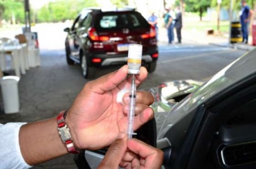 Todas as unidades bsicas de sade de Cuiab aplicam vacina para adultos e nove UBS aplicam vacina infantil