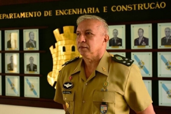 General Jlio Cesar ir comandar o Exrcito durante o governo Lula
