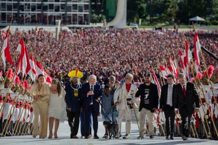Presidente tomou posse neste domingo (1) para seu terceiro mandato  frente do Planalto