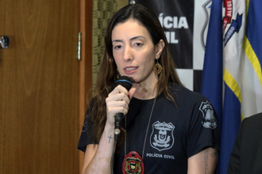 A delegada Juliana Chiquito Palhares, da Delegacia de Repress�o a Entorpecentes (DRE)
