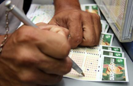 O valor de uma aposta simples  de R＄ 4,50