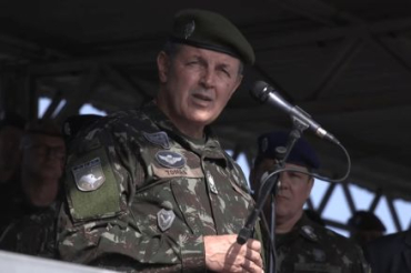 O novo comandante do Exrcito, general Toms Miguel Min Ribeiro Paiva