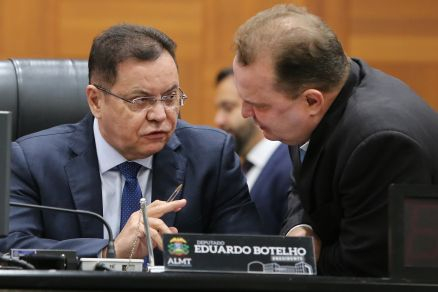 O deputado Max Russi e Eduardo Botelho, primeiro-secretrio e presidente, respectivamente