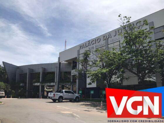 Agricultor foi flagrado usando agrotxico sem registro e ainda ter realizado o descarte irregular das embalagens