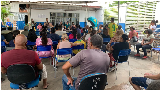 Em reunio realizada nesta tera-feira (31), Seduc suspendeu a transferncia dos alunos  Foto: Thiago Andrade