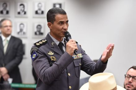 O deputado federal Coronel Assis, que tenta suspender decreto de Lula