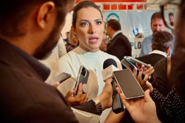 A deputada estadual Janaina Riva, que falou sobre a morte da servidora Thays Machado