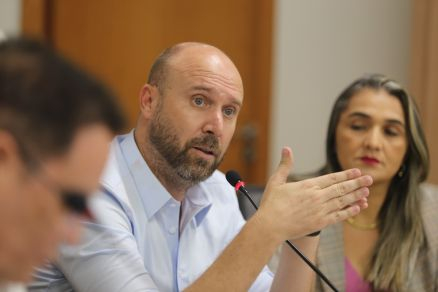 O deputado Beto Dois a Um: 