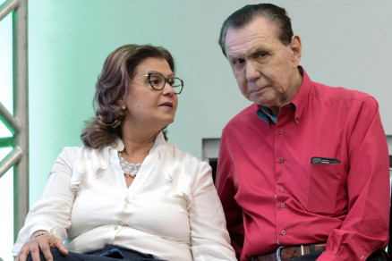 O casal Tet e Carlos Bezerra: recuperao judicial