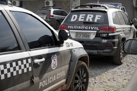 A operao foi deflagrada pela Delegacia de Represso a Roubos e Furtos de Veculos