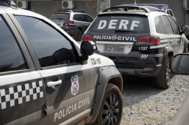 A operao foi deflagrada pela Delegacia de Represso a Roubos e Furtos de Veculos