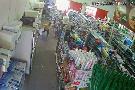 Vtima  perseguida dentro de mercado e encurralada em galpo