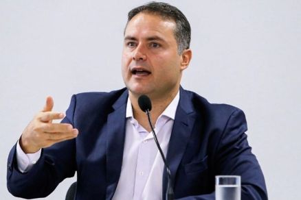 O ministro Renan Filho