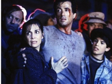 Sylvester Stallone com Sage (� direita) em cena de 