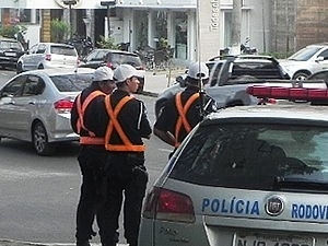 PM faz operao durante Liquidacentro em Cuiab