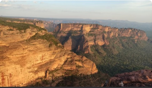 Cidade de Pedra, Parque Nacional de Chapada dos Guimares  Foto: Geoparque Chapada dos Guimares