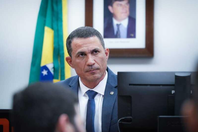 Coronel Assis  um dos coautores do pedido de impeachment