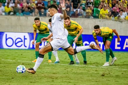 Lance da derrota para o Botafogo, na ltima semana