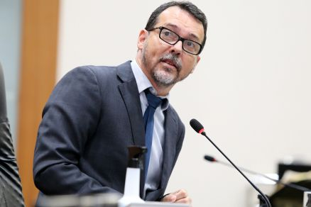 Ldio Cabral e seu colega Valdir Barranco, ambos do PT, assim como o deputado estadual Wilson Santos (PSD), no ficaram contentes com o resultado da votao na AL