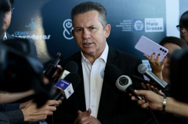 O governador Mauro Mendes: 