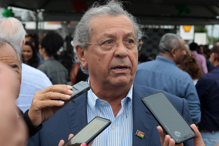 O senador Jayme Campos, que falou sobre a reforma tributria