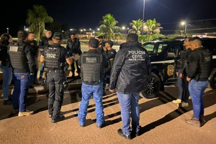 Trs secretrios do municpio de Rio Branco e um empresrio que mantinha contratos com a prefeitura da cidade so alvos da operao