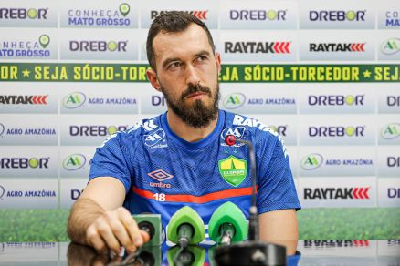 O goleiro Walter, do Cuiab