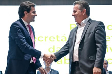 O chefe da Casa Civil interino F�bio Garcia e o governador Mauro Mendes